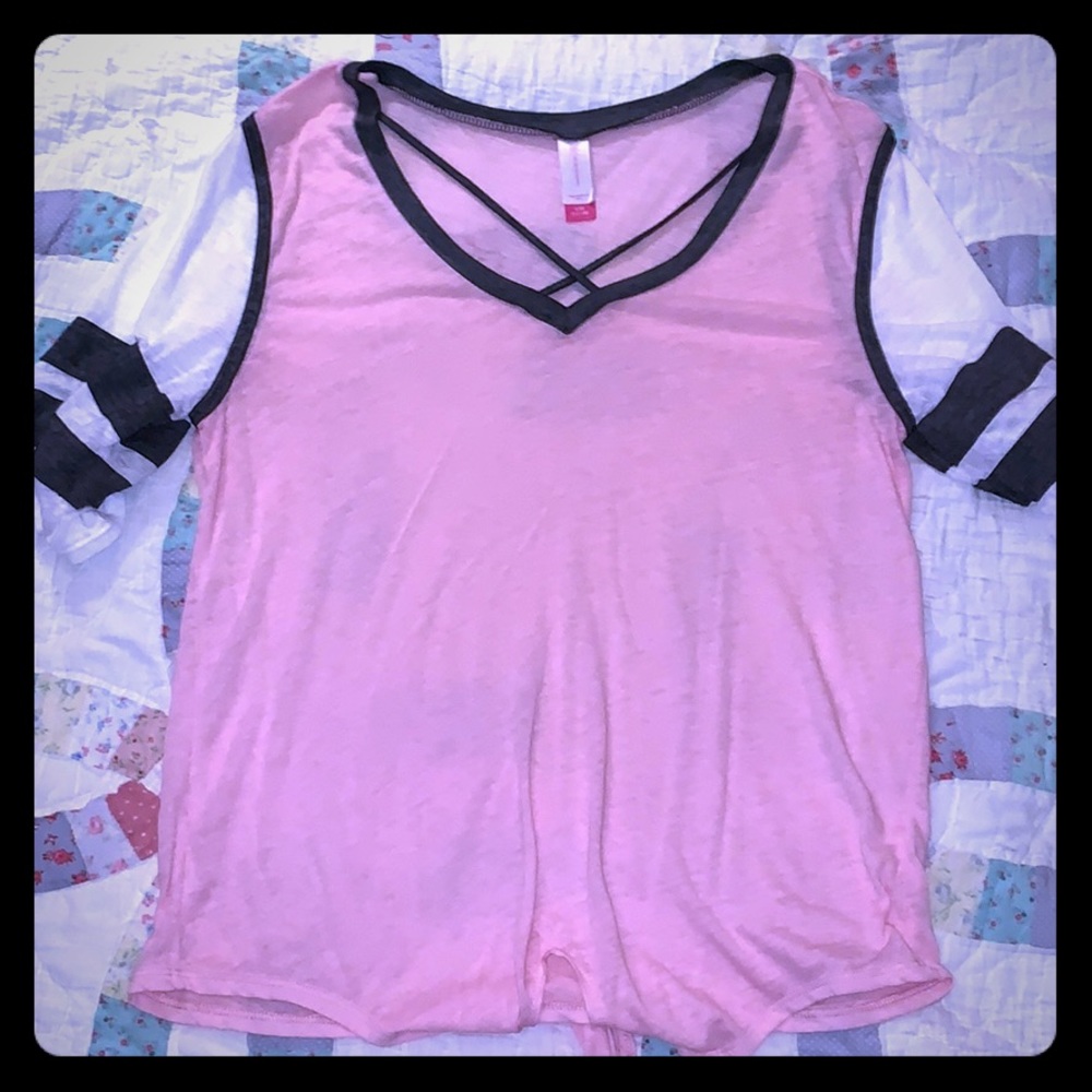 No boundaries top
